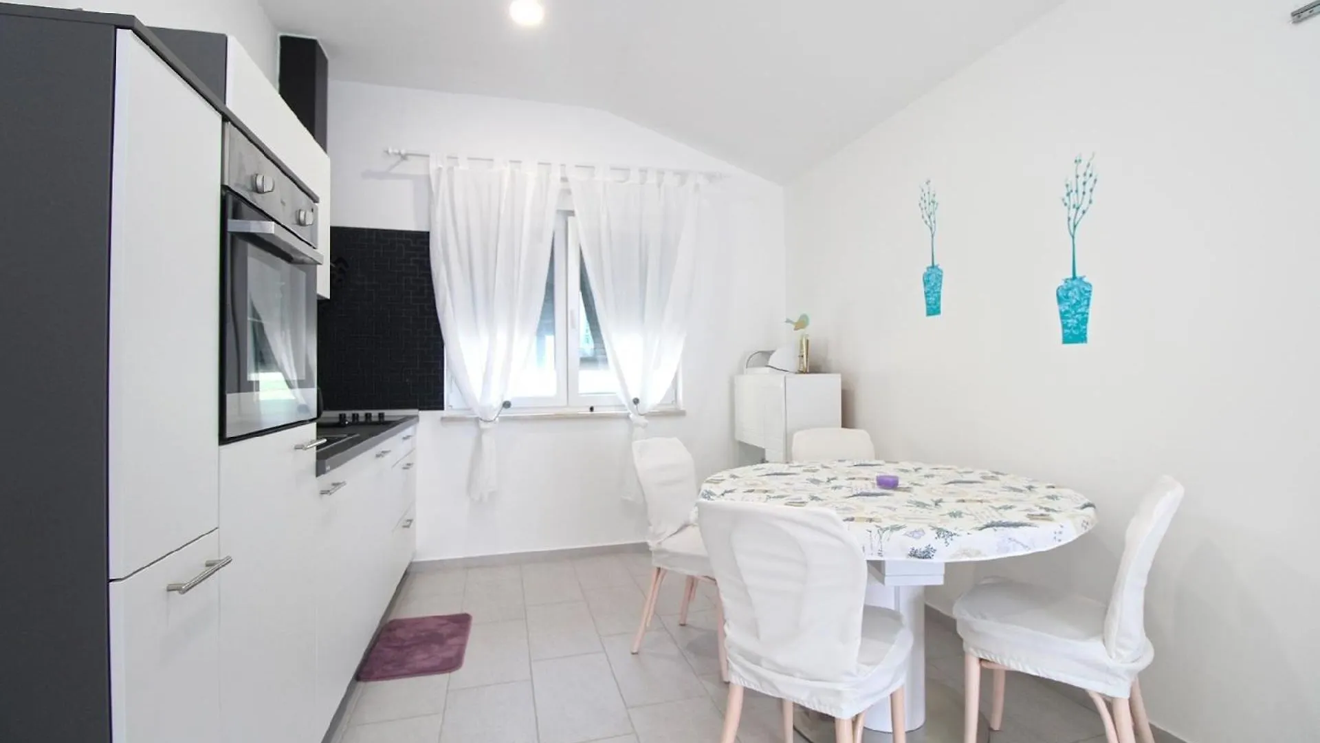 Ferienhaus Fuer 8 Personen Ca 125 Qm In Fazana, Istrien Istrische Riviera 0*, Fazana